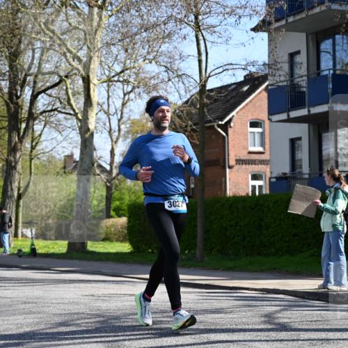 12.04.2026 - 45. Internationalen Wilhelmsburger Insellauf J. Mangold http://msf.ph/oto/9467041 12.04.2026 11:04:04 Ziel 2221, 3027, 3015, 5533, 2664, 5792, 4059, 4489, 4059, 4489, 4686, 3615, 2211, 3978, 4484, 4486, 3678 meine-sportfotos.de
