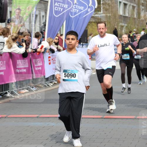 12.04.2026 - 45. Internationalen Wilhelmsburger Insellauf Strokosch-Dieckow http://msf.ph/oto/9467045 12.04.2026 13:10:20 Ziel 3807, 4794, 2687, 5090, 5256, 4419, 5454, 5624, 5005, 3557 meine-sportfotos.de