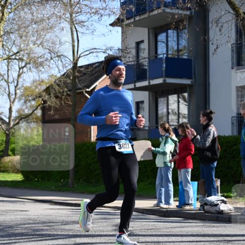 12.04.2026 - 45. Internationalen Wilhelmsburger Insellauf J. Mangold http://msf.ph/oto/9467050 12.04.2026 11:04:04 Ziel 2221, 3027, 3015, 5533, 2664, 5792, 4059, 4489, 4059, 4489, 4686, 3615, 2211, 3978, 4484, 4486, 3678 meine-sportfotos.de