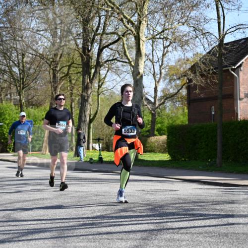 12.04.2026 - 45. Internationalen Wilhelmsburger Insellauf J. Mangold http://msf.ph/oto/9467058 12.04.2026 11:04:06 Ziel 2221, 3027, 3015, 5533, 2664, 5792, 4059, 4489, 4686, 3615, 2211, 3978, 4484, 4486, 3678, 2204, 5570, 3679 meine-sportfotos.de