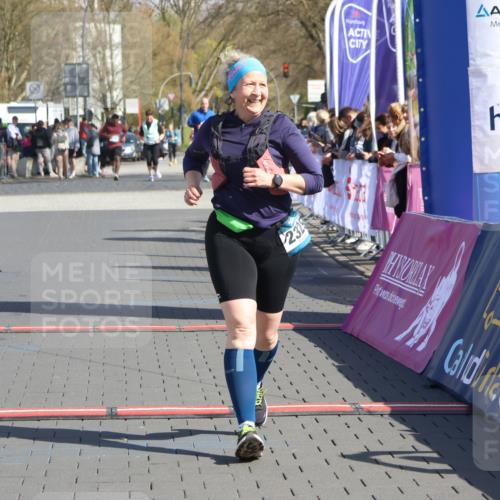 12.04.2026 - 45. Internationalen Wilhelmsburger Insellauf Strokosch-Dieckow http://msf.ph/oto/9467078 12.04.2026 11:16:57 Ziel 3543, 2329 meine-sportfotos.de