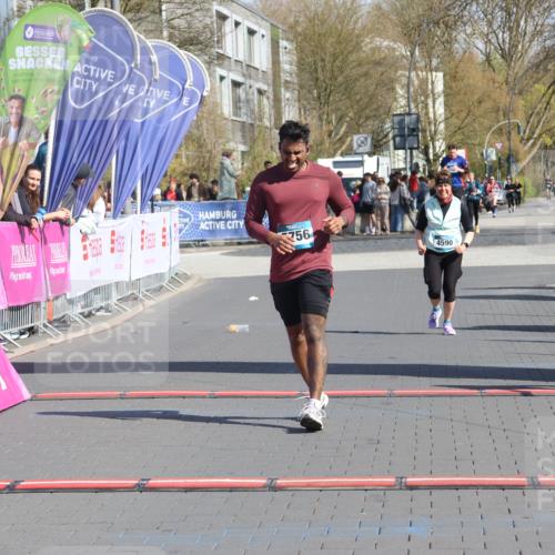12.04.2026 - 45. Internationalen Wilhelmsburger Insellauf Strokosch-Dieckow http://msf.ph/oto/9467119 12.04.2026 11:17:06 Ziel 5756, 3891 meine-sportfotos.de