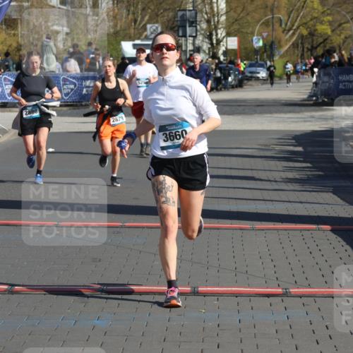 12.04.2026 - 45. Internationalen Wilhelmsburger Insellauf Strokosch-Dieckow http://msf.ph/oto/9467120 12.04.2026 11:01:36 Ziel 2229, 3660, 2880 meine-sportfotos.de