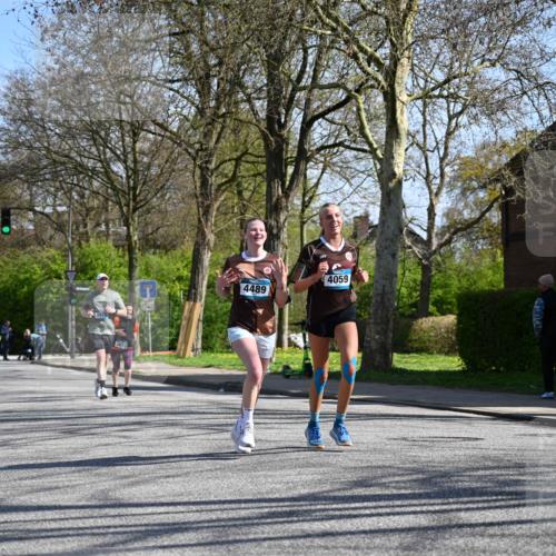 12.04.2026 - 45. Internationalen Wilhelmsburger Insellauf J. Mangold http://msf.ph/oto/9467126 12.04.2026 11:04:15 Ziel 3027, 3015, 5533, 2664, 5792, 4059, 4489, 4686, 3615, 3615, 2211, 3978, 4484, 4486, 3678, 2204, 5570, 3679, 3064 meine-sportfotos.de