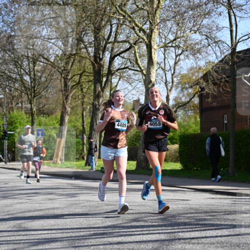 12.04.2026 - 45. Internationalen Wilhelmsburger Insellauf J. Mangold http://msf.ph/oto/9467137 12.04.2026 11:04:16 Ziel 3027, 3015, 5533, 2664, 5792, 4059, 4489, 4686, 3615, 2211, 3978, 4484, 4486, 3678, 2204, 5570, 3679, 3064, 2225 meine-sportfotos.de