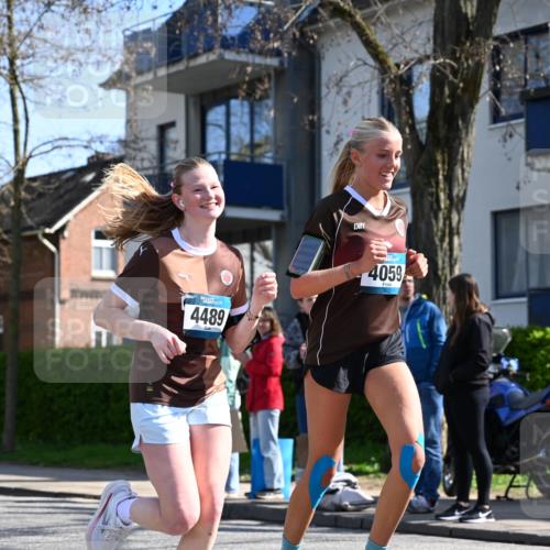 12.04.2026 - 45. Internationalen Wilhelmsburger Insellauf J. Mangold http://msf.ph/oto/9467164 12.04.2026 11:04:17 Ziel 3027, 3015, 5533, 2664, 5792, 4059, 4489, 4686, 3615, 2211, 3978, 4484, 4486, 3678, 2204, 5570, 2204, 5570, 3679, 3064, 2225 meine-sportfotos.de