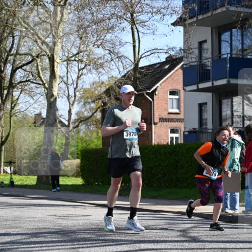 12.04.2026 - 45. Internationalen Wilhelmsburger Insellauf J. Mangold http://msf.ph/oto/9467171 12.04.2026 11:04:22 Ziel 5533, 2664, 5792, 4059, 4489, 4686, 3615, 2211, 3978, 4484, 4486, 3678, 2204, 5570, 3679, 3064, 2225, 2203, 2415 meine-sportfotos.de