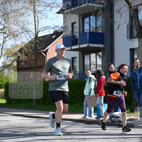 12.04.2026 - 45. Internationalen Wilhelmsburger Insellauf J. Mangold http://msf.ph/oto/9467181 12.04.2026 11:04:22 Ziel 5533, 2664, 5792, 4059, 4489, 4686, 3615, 2211, 3978, 4484, 4486, 3678, 2204, 5570, 3679, 3064, 2225, 2203, 2415 meine-sportfotos.de
