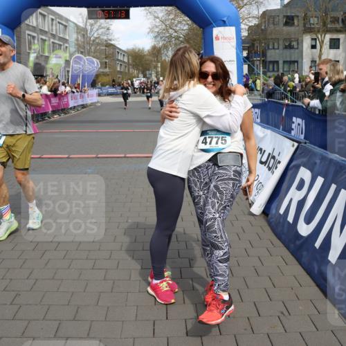 12.04.2026 - 45. Internationalen Wilhelmsburger Insellauf Strokosch-Dieckow http://msf.ph/oto/9467189 12.04.2026 13:10:13 Ziel 5761, 4335, 3807, 4794 meine-sportfotos.de