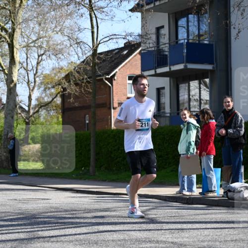 12.04.2026 - 45. Internationalen Wilhelmsburger Insellauf J. Mangold http://msf.ph/oto/9467205 12.04.2026 11:04:27 Ziel 4059, 4489, 4686, 3615, 2211, 3978, 4484, 4486, 3678, 2204, 5570, 3679, 3064, 2225, 2203, 2415, 3130, 4286, 4516, 5043 meine-sportfotos.de