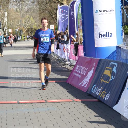 12.04.2026 - 45. Internationalen Wilhelmsburger Insellauf Strokosch-Dieckow http://msf.ph/oto/9467259 12.04.2026 11:17:18 Ziel 2823 meine-sportfotos.de