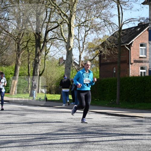 12.04.2026 - 45. Internationalen Wilhelmsburger Insellauf J. Mangold http://msf.ph/oto/9467286 12.04.2026 11:04:48 Ziel 4484, 4486, 3678, 2204, 5570, 3679, 3064, 2225, 2203, 2415, 3130, 4286, 4516, 5043, 2730, 2193, 4440, 4870, 2530, 3743, 5748, 4464, 5810, 3322 meine-sportfotos.de