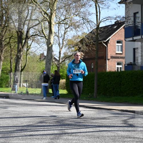 12.04.2026 - 45. Internationalen Wilhelmsburger Insellauf J. Mangold http://msf.ph/oto/9467289 12.04.2026 11:04:49 Ziel 4484, 4486, 3678, 2204, 5570, 3679, 3064, 2225, 2203, 2415, 3130, 3130, 4286, 4516, 5043, 2730, 2193, 4440, 4870, 2530, 3743, 5748, 4464, 5810, 3322 meine-sportfotos.de