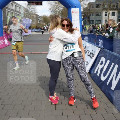 12.04.2026 - 45. Internationalen Wilhelmsburger Insellauf Strokosch-Dieckow http://msf.ph/oto/9467295 12.04.2026 13:10:12 Ziel 5760, 3019, 3440, 5761, 4335 meine-sportfotos.de