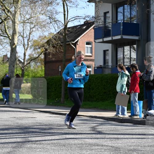 12.04.2026 - 45. Internationalen Wilhelmsburger Insellauf J. Mangold http://msf.ph/oto/9467298 12.04.2026 11:04:49 Ziel 4484, 4486, 3678, 2204, 5570, 3679, 3064, 2225, 2203, 2415, 3130, 3130, 4286, 4516, 5043, 2730, 2193, 4440, 4870, 2530, 3743, 5748, 4464, 5810, 3322 meine-sportfotos.de