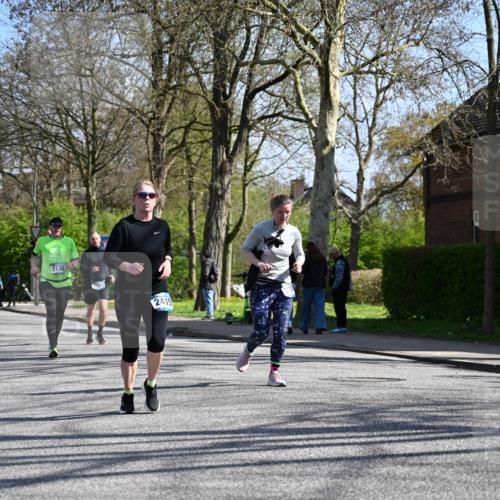 12.04.2026 - 45. Internationalen Wilhelmsburger Insellauf J. Mangold http://msf.ph/oto/9467309 12.04.2026 11:04:51 Ziel 3678, 2204, 5570, 3679, 3064, 2225, 2203, 2415, 3130, 4286, 4516, 5043, 4516, 5043, 2730, 2193, 4440, 4870, 2530, 3743, 5748, 4464, 5748, 4464, 5810, 3322, 3420 meine-sportfotos.de