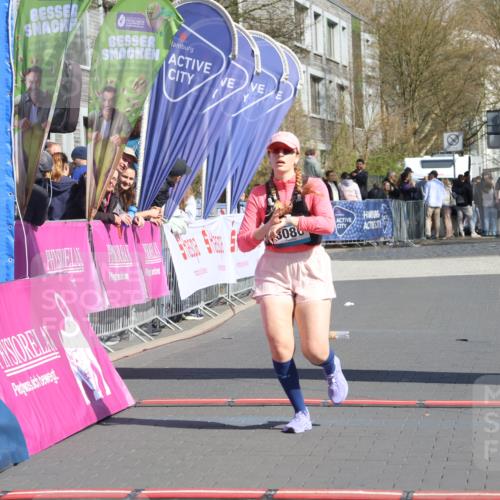 12.04.2026 - 45. Internationalen Wilhelmsburger Insellauf Strokosch-Dieckow http://msf.ph/oto/9467332 12.04.2026 11:17:31 Ziel 3080 meine-sportfotos.de