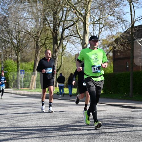 12.04.2026 - 45. Internationalen Wilhelmsburger Insellauf J. Mangold http://msf.ph/oto/9467335 12.04.2026 11:04:55 Ziel 3679, 3064, 2225, 2203, 2415, 3130, 4286, 4516, 5043, 2730, 2193, 4440, 4440, 4870, 2530, 3743, 5748, 4464, 5810, 3322, 3420 meine-sportfotos.de