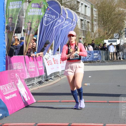 12.04.2026 - 45. Internationalen Wilhelmsburger Insellauf Strokosch-Dieckow http://msf.ph/oto/9467342 12.04.2026 11:17:31 Ziel 3080 meine-sportfotos.de