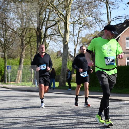 12.04.2026 - 45. Internationalen Wilhelmsburger Insellauf J. Mangold http://msf.ph/oto/9467345 12.04.2026 11:04:56 Ziel 3064, 2225, 2203, 2415, 3130, 4286, 4516, 5043, 2730, 2193, 4440, 4870, 2530, 3743, 5748, 4464, 5810, 3322, 3420 meine-sportfotos.de