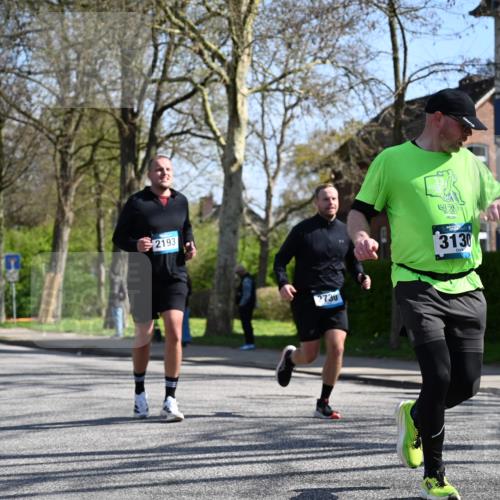 12.04.2026 - 45. Internationalen Wilhelmsburger Insellauf J. Mangold http://msf.ph/oto/9467348 12.04.2026 11:04:56 Ziel 3064, 2225, 2203, 2415, 3130, 4286, 4516, 5043, 2730, 2193, 4440, 4870, 2530, 3743, 5748, 4464, 5810, 3322, 3420 meine-sportfotos.de