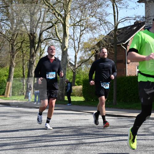 12.04.2026 - 45. Internationalen Wilhelmsburger Insellauf J. Mangold http://msf.ph/oto/9467351 12.04.2026 11:04:56 Ziel 3064, 2225, 2203, 2415, 3130, 4286, 4516, 5043, 2730, 2193, 4440, 4870, 2530, 3743, 5748, 4464, 5810, 3322, 3420 meine-sportfotos.de