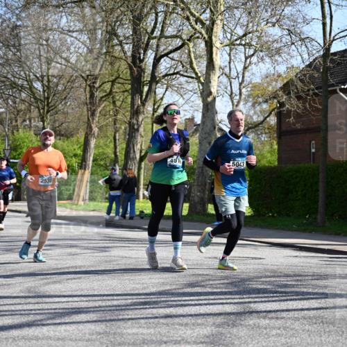 12.04.2026 - 45. Internationalen Wilhelmsburger Insellauf J. Mangold http://msf.ph/oto/9467362 12.04.2026 11:05:01 Ziel 2225, 2203, 2415, 3130, 4286, 4516, 5043, 2730, 2193, 4440, 4870, 2530, 3743, 5748, 4464, 5810, 3322, 3420, 3920 meine-sportfotos.de
