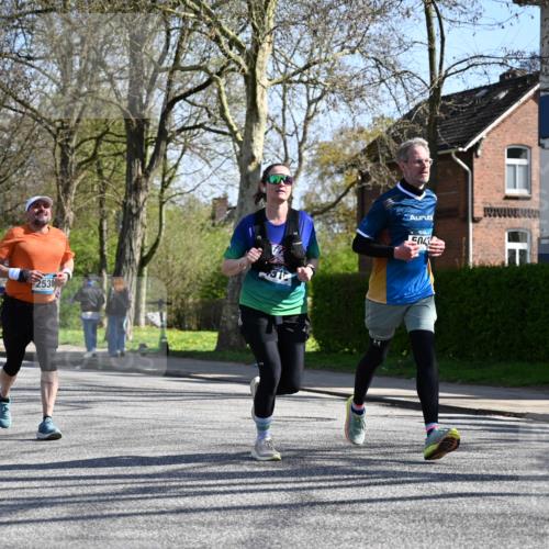 12.04.2026 - 45. Internationalen Wilhelmsburger Insellauf J. Mangold http://msf.ph/oto/9467372 12.04.2026 11:05:01 Ziel 2225, 2203, 2415, 3130, 4286, 4516, 5043, 2730, 2193, 4440, 4870, 2530, 3743, 5748, 4464, 5810, 3322, 3420, 3920 meine-sportfotos.de