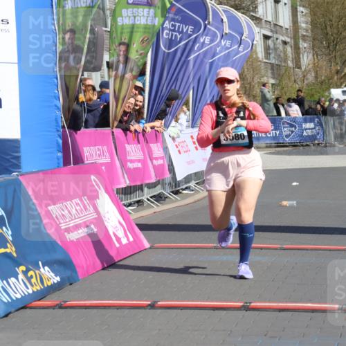 12.04.2026 - 45. Internationalen Wilhelmsburger Insellauf Strokosch-Dieckow http://msf.ph/oto/9467377 12.04.2026 11:17:31 Ziel 3080 meine-sportfotos.de