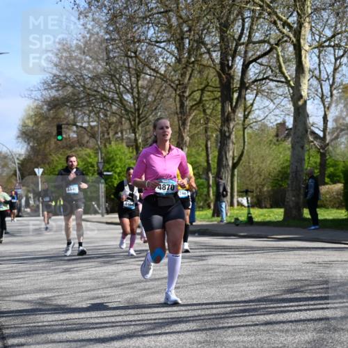 12.04.2026 - 45. Internationalen Wilhelmsburger Insellauf J. Mangold http://msf.ph/oto/9467406 12.04.2026 11:05:07 Ziel 2203, 2415, 3130, 4286, 4516, 5043, 2730, 2193, 4440, 4870, 2530, 3743, 5748, 4464, 5810, 3322, 3420, 3920, 2267, 2268, 2767, 2481 meine-sportfotos.de