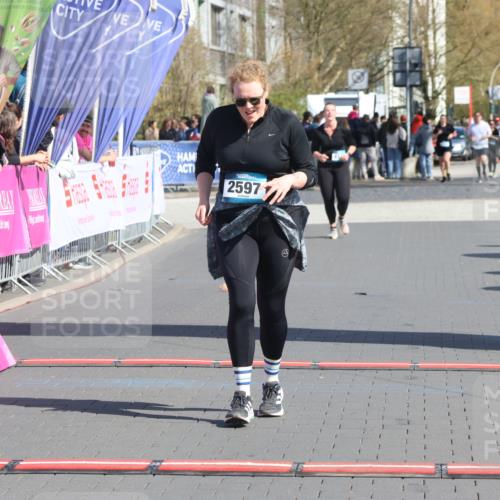 12.04.2026 - 45. Internationalen Wilhelmsburger Insellauf Strokosch-Dieckow http://msf.ph/oto/9467410 12.04.2026 11:17:45 Ziel 2597 meine-sportfotos.de