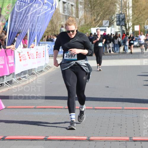 12.04.2026 - 45. Internationalen Wilhelmsburger Insellauf Strokosch-Dieckow http://msf.ph/oto/9467427 12.04.2026 11:17:45 Ziel 2597 meine-sportfotos.de