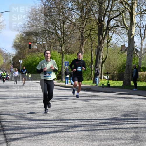 12.04.2026 - 45. Internationalen Wilhelmsburger Insellauf J. Mangold http://msf.ph/oto/9467458 12.04.2026 11:05:14 Ziel 3130, 4286, 4516, 5043, 2730, 2193, 4440, 4870, 2530, 3743, 5748, 4464, 5810, 3322, 3420, 3920, 2267, 2267, 2268, 2767, 2481, 2449, 4865, 4188, 2749 meine-sportfotos.de