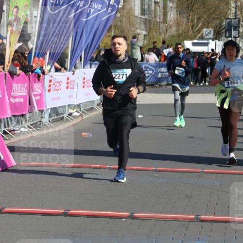 12.04.2026 - 45. Internationalen Wilhelmsburger Insellauf Strokosch-Dieckow http://msf.ph/oto/9467469 12.04.2026 11:02:10 Ziel 2271, 3466, 4612 meine-sportfotos.de