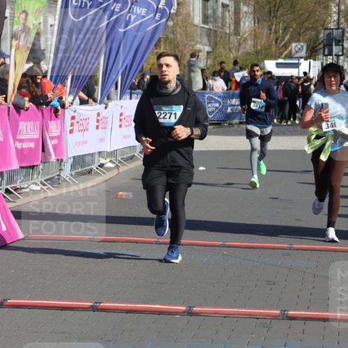 12.04.2026 - 45. Internationalen Wilhelmsburger Insellauf Strokosch-Dieckow http://msf.ph/oto/9467477 12.04.2026 11:02:10 Ziel 2271, 3466, 4612 meine-sportfotos.de