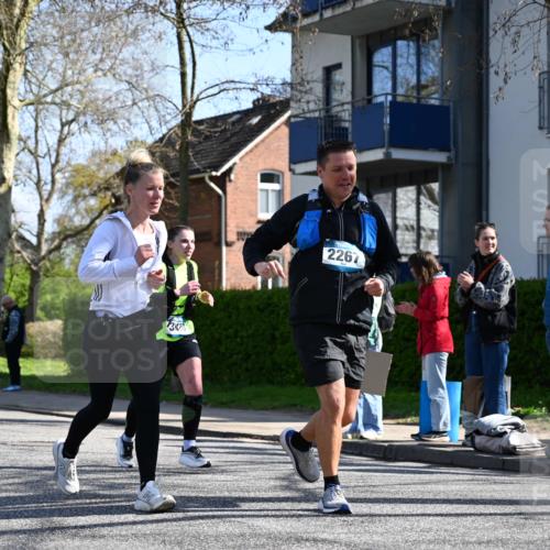 12.04.2026 - 45. Internationalen Wilhelmsburger Insellauf J. Mangold http://msf.ph/oto/9467503 12.04.2026 11:05:28 Ziel 5748, 4464, 5810, 3322, 3420, 3920, 2267, 2268, 2767, 2481, 2449, 4865, 4188, 2749, 4477, 4476, 5818, 3717 meine-sportfotos.de