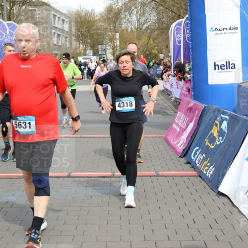 12.04.2026 - 45. Internationalen Wilhelmsburger Insellauf Strokosch-Dieckow http://msf.ph/oto/9467505 12.04.2026 13:09:55 Ziel 4318, 4911, 4857, 3076, 5682, 5611, 5108, 4288, 5190, 3121 meine-sportfotos.de