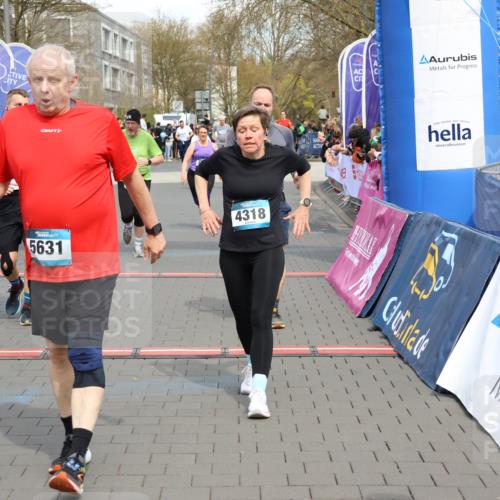 12.04.2026 - 45. Internationalen Wilhelmsburger Insellauf Strokosch-Dieckow http://msf.ph/oto/9467514 12.04.2026 13:09:55 Ziel 4318, 4911, 4857, 3076, 5682, 5611, 5108, 4288, 5190, 3121 meine-sportfotos.de