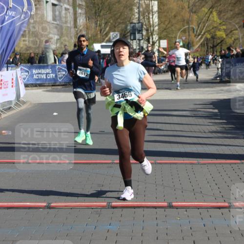 12.04.2026 - 45. Internationalen Wilhelmsburger Insellauf Strokosch-Dieckow http://msf.ph/oto/9467521 12.04.2026 11:02:12 Ziel 2271, 3466, 4612, 4019 meine-sportfotos.de