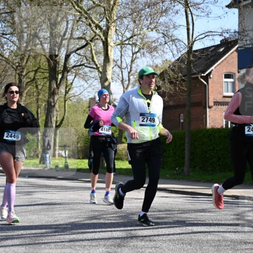 12.04.2026 - 45. Internationalen Wilhelmsburger Insellauf J. Mangold http://msf.ph/oto/9467555 12.04.2026 11:05:41 Ziel 3920, 2267, 2268, 2767, 2481, 2449, 4865, 4188, 2749, 4477, 4476, 5818, 3717, 2330 meine-sportfotos.de