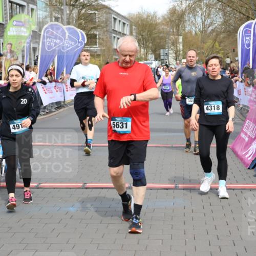 12.04.2026 - 45. Internationalen Wilhelmsburger Insellauf Strokosch-Dieckow http://msf.ph/oto/9467556 12.04.2026 13:09:54 Ziel 5631, 4318, 4911, 4857, 3076, 5682, 5611, 5108 meine-sportfotos.de