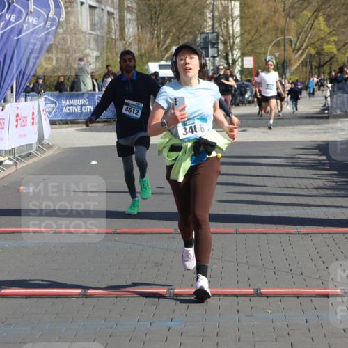 12.04.2026 - 45. Internationalen Wilhelmsburger Insellauf Strokosch-Dieckow http://msf.ph/oto/9467560 12.04.2026 11:02:12 Ziel 2271, 3466, 4612, 4019 meine-sportfotos.de