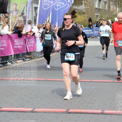 12.04.2026 - 45. Internationalen Wilhelmsburger Insellauf Strokosch-Dieckow http://msf.ph/oto/9467606 12.04.2026 13:09:50 Ziel 5641, 5631, 4318, 4911, 4857, 3076, 5682 meine-sportfotos.de