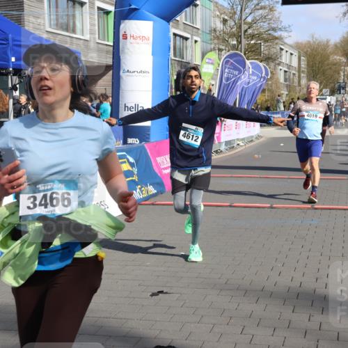 12.04.2026 - 45. Internationalen Wilhelmsburger Insellauf Strokosch-Dieckow http://msf.ph/oto/9467625 12.04.2026 11:02:15 Ziel 2271, 3466, 4612, 4019, 4326 meine-sportfotos.de
