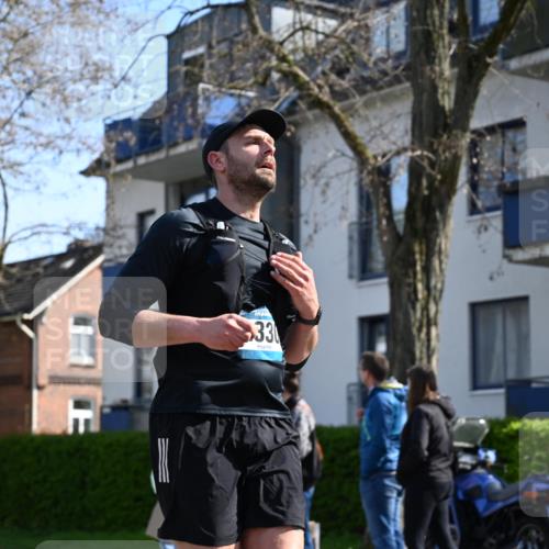 12.04.2026 - 45. Internationalen Wilhelmsburger Insellauf J. Mangold http://msf.ph/oto/9467655 12.04.2026 11:06:10 Ziel 3717, 2330, 3460, 4564, 3790, 3790, 2495, 3570, 2862, 2863, 5720 meine-sportfotos.de