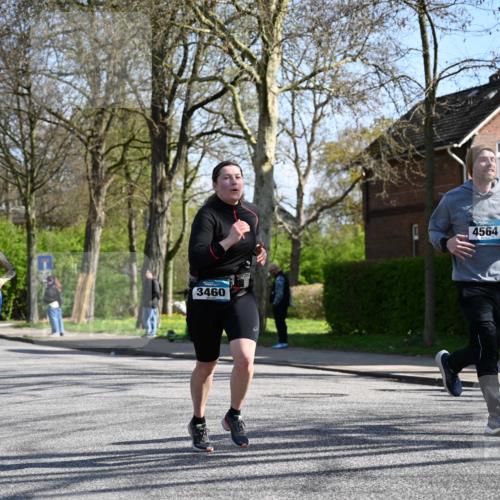12.04.2026 - 45. Internationalen Wilhelmsburger Insellauf J. Mangold http://msf.ph/oto/9467663 12.04.2026 11:06:19 Ziel 2330, 3460, 4564, 3790, 2495, 3570, 2862, 2863, 5720 meine-sportfotos.de