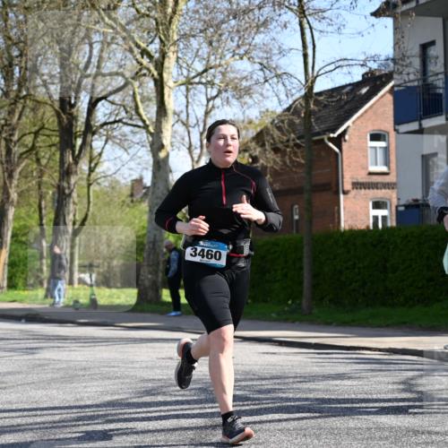 12.04.2026 - 45. Internationalen Wilhelmsburger Insellauf J. Mangold http://msf.ph/oto/9467672 12.04.2026 11:06:19 Ziel 2330, 3460, 4564, 3790, 2495, 3570, 2862, 2863, 5720 meine-sportfotos.de