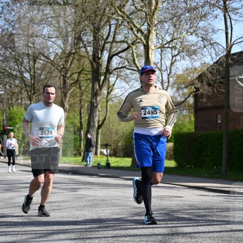 12.04.2026 - 45. Internationalen Wilhelmsburger Insellauf J. Mangold http://msf.ph/oto/9467695 12.04.2026 11:06:22 Ziel 2330, 3460, 4564, 3790, 2495, 3570, 2862, 2863, 5720 meine-sportfotos.de
