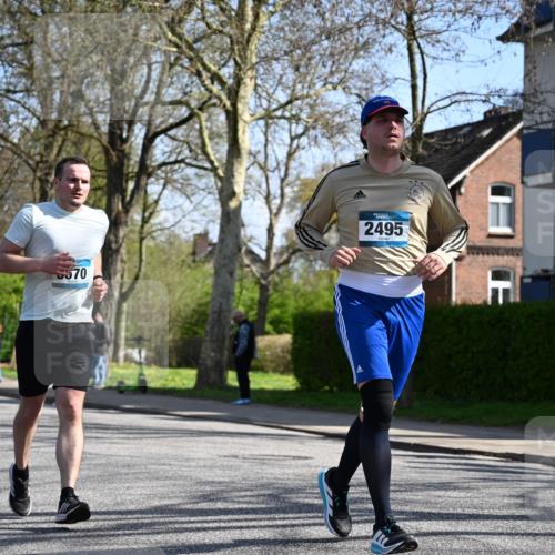 12.04.2026 - 45. Internationalen Wilhelmsburger Insellauf J. Mangold http://msf.ph/oto/9467704 12.04.2026 11:06:23 Ziel 2330, 3460, 4564, 3790, 2495, 3570, 2862, 2863, 5720 meine-sportfotos.de