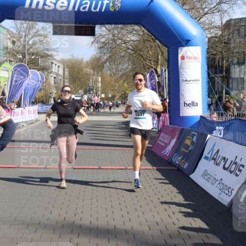 12.04.2026 - 45. Internationalen Wilhelmsburger Insellauf Strokosch-Dieckow http://msf.ph/oto/9467766 12.04.2026 11:02:18 Ziel 4612, 4019, 4326 meine-sportfotos.de
